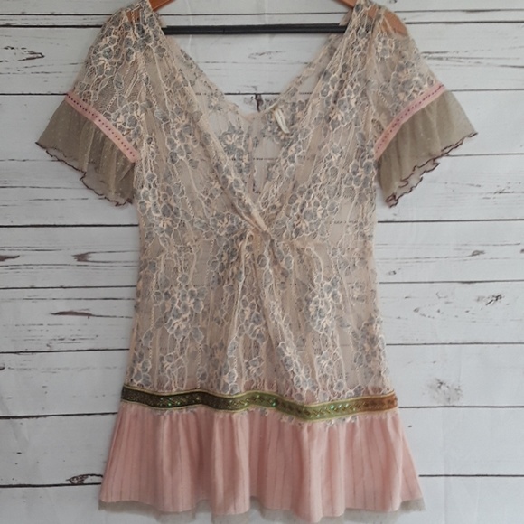 Free People Tops - Free People Tunic, peach, gray lace. Size 8P